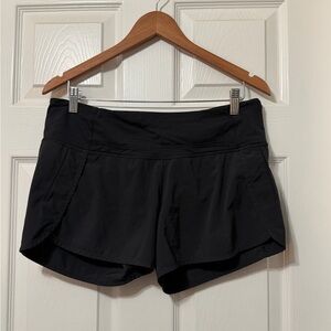 Lululemom athletica run times short size 8 vvvguc